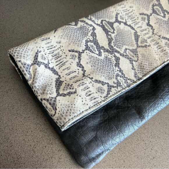 OLIVEVE Soft Leather Fold Over Clutch Sneak-skin Printed Black and Bone Color. - Picture 2 of 9